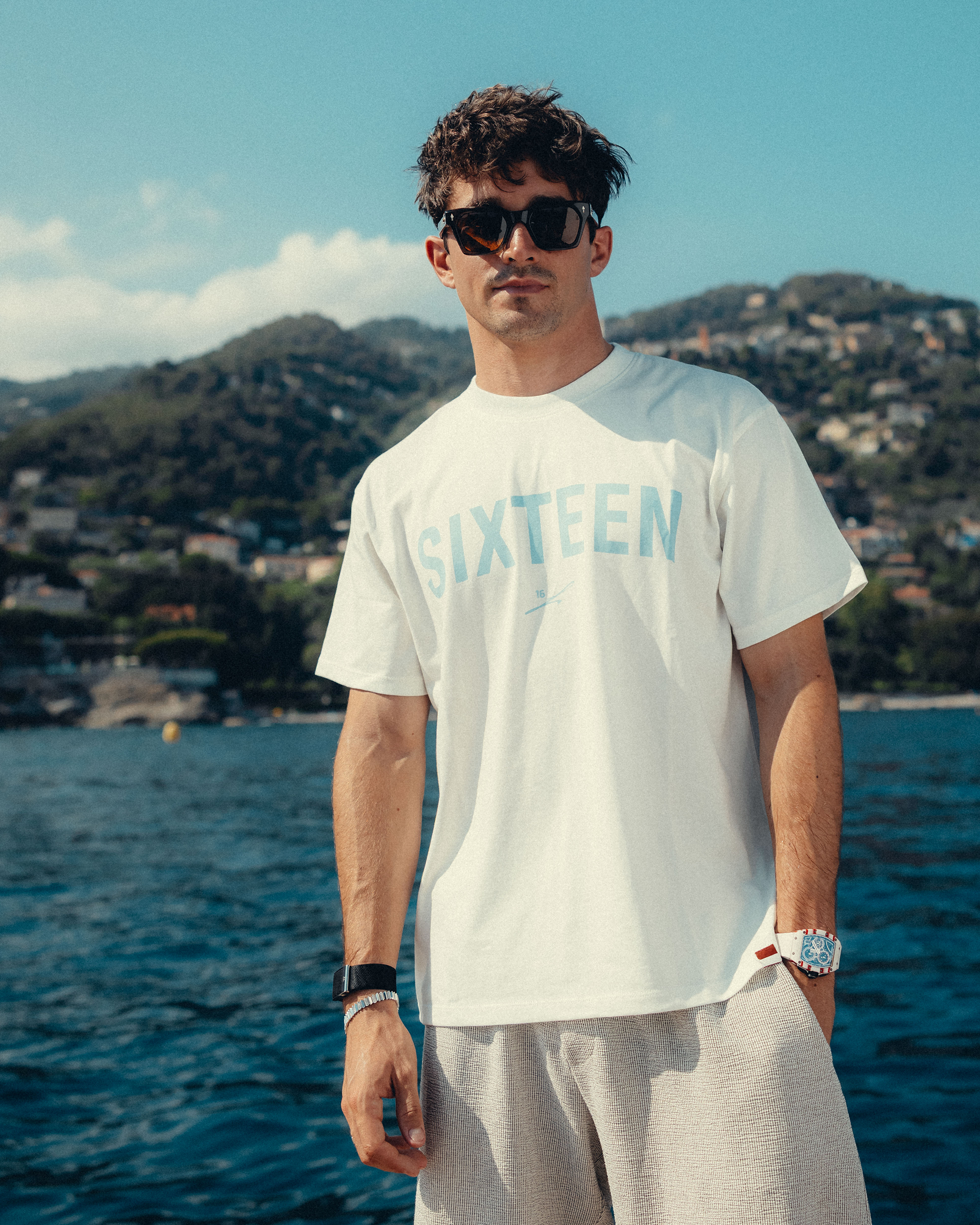 SIXTEEN TEE