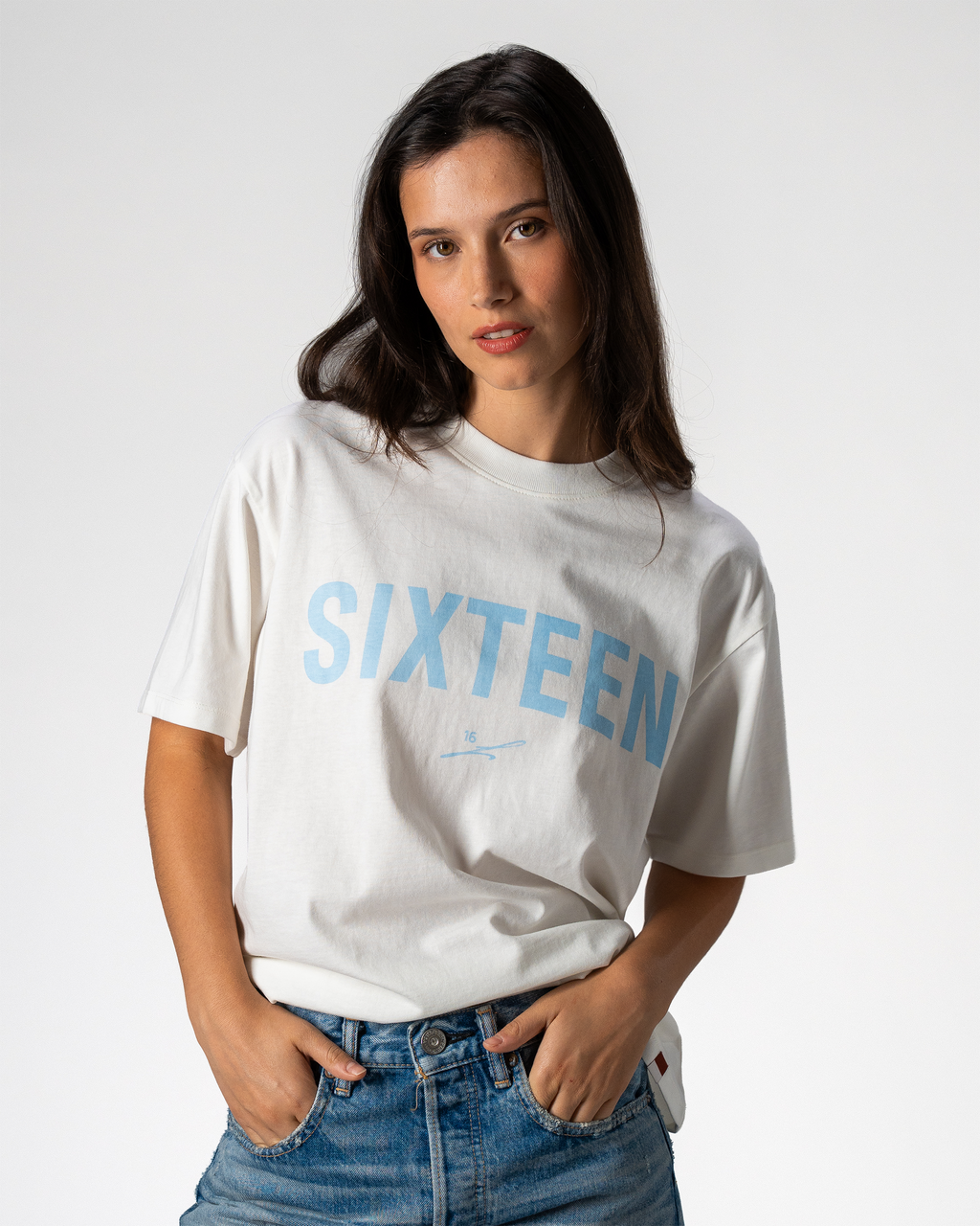 SIXTEEN TEE