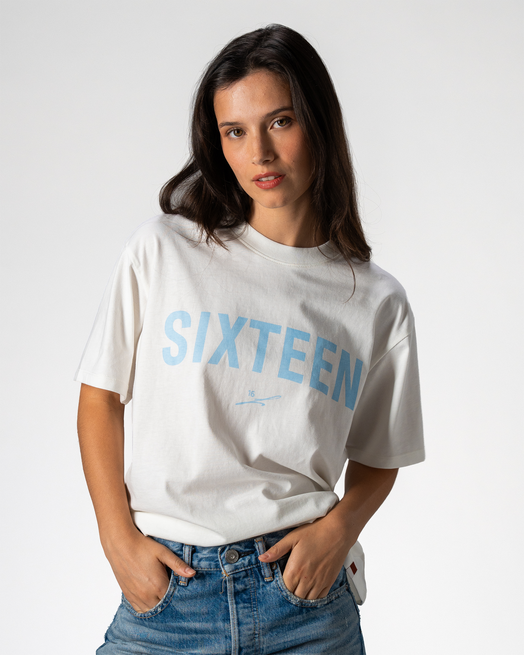 SIXTEEN TEE