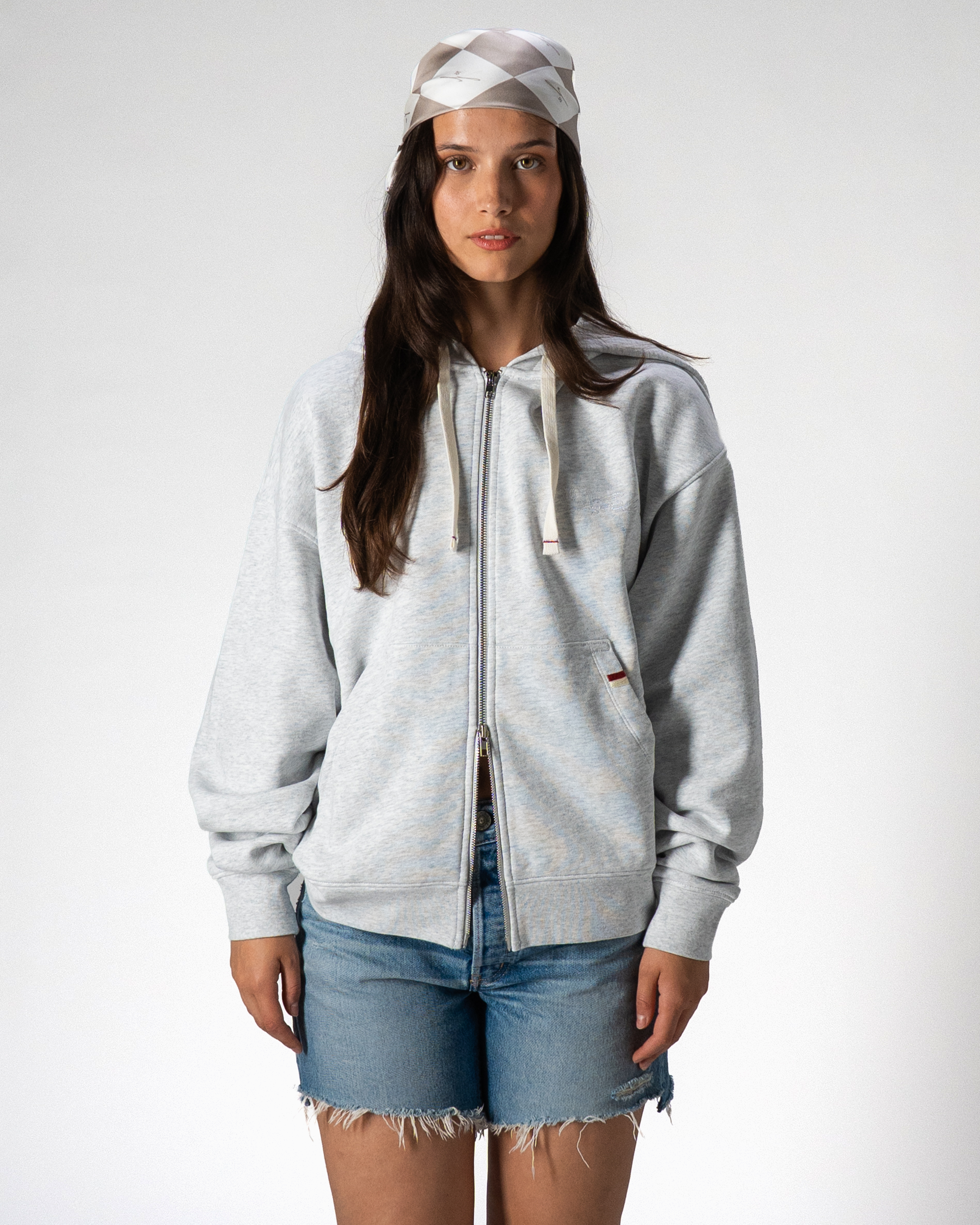 16 ZIP UP HOODIE