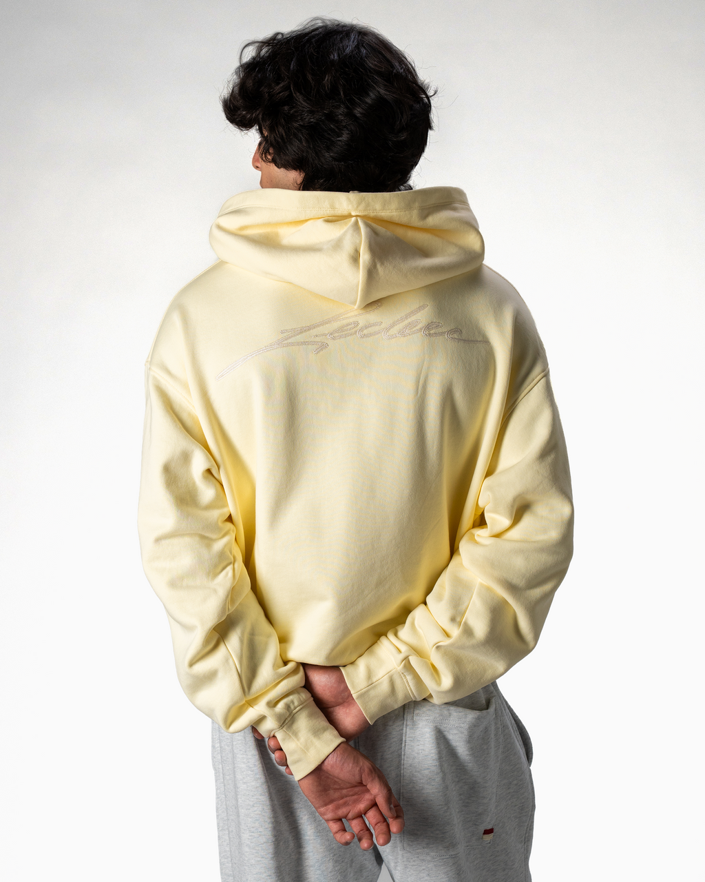 SIGNATURE HOODIE PRINT